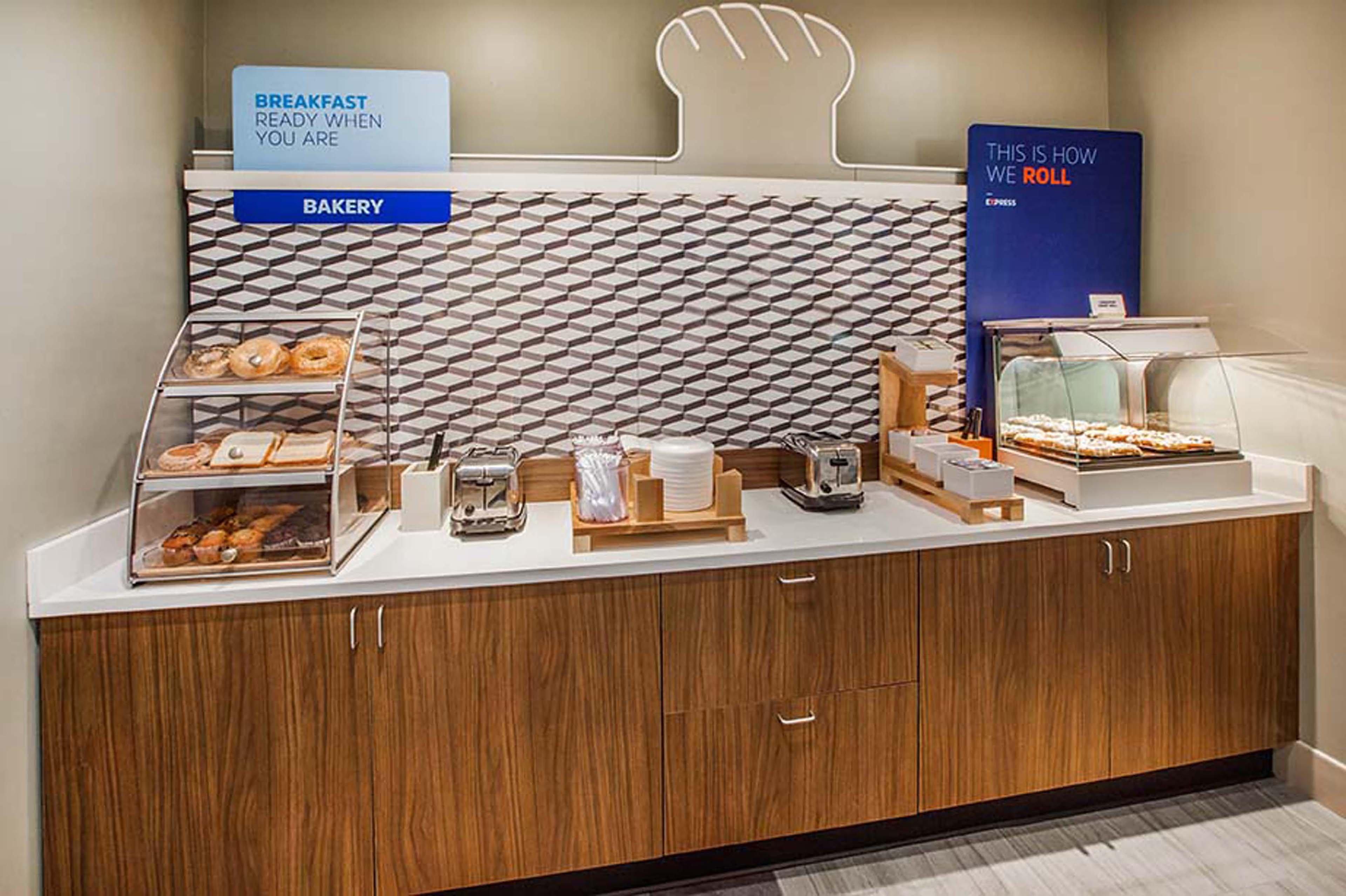 Holiday Inn Express Hotel & Suites New Iberia - Avery Island By Ihg Bagian luar foto