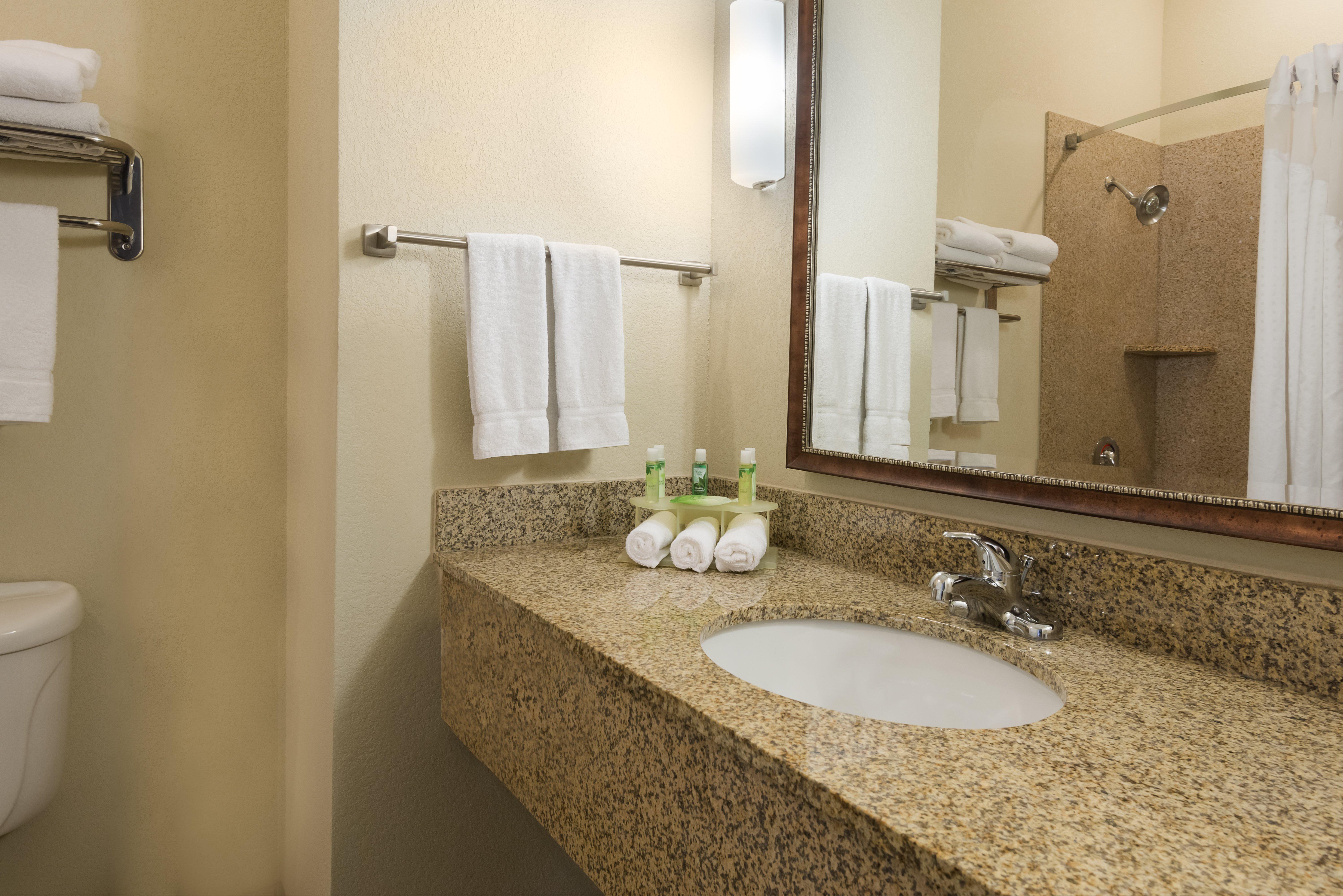 Holiday Inn Express Hotel & Suites New Iberia - Avery Island By Ihg Bagian luar foto